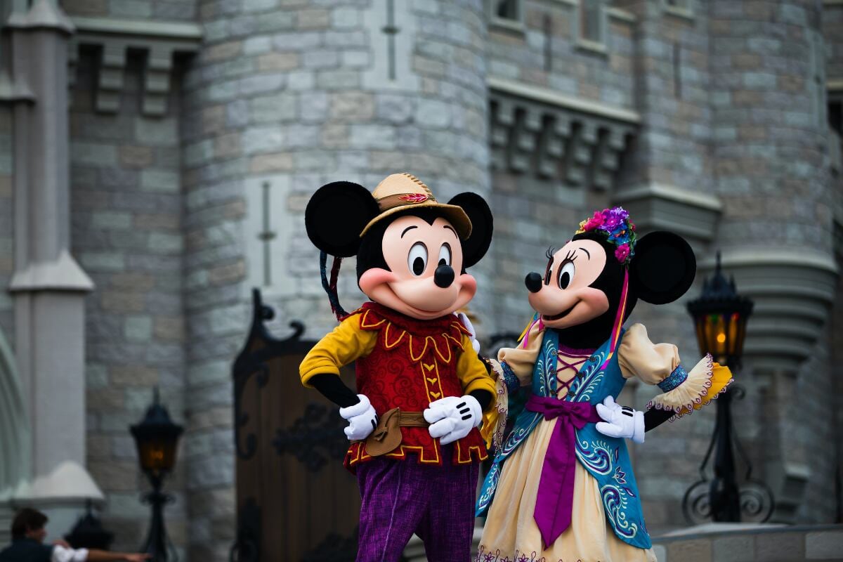 Minnie y Mickey Mouse. (Foto: Pexels / Bo shou).