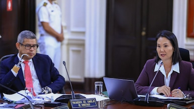 Luis Galarreta y Keiko Fujimori, en sesión del Consejo de Ministros.