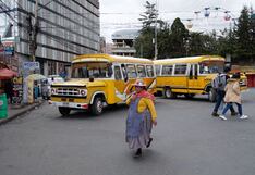 Fin del subsidio al combustible tensiona al nuevo gobierno boliviano