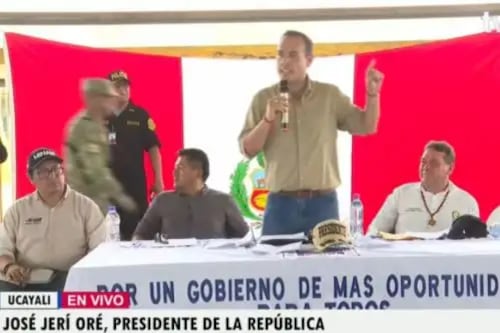 El presidente José Jerí indicó que se planificarán acciones para el cierre de brechas, como la construcción de carreteras y el mantenimiento de aeropuertos. Foto: Andina/TV Perú