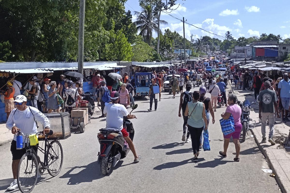 El “Estado de Guerra” se trata de una estrategia impulsada en los años ochenta por el entonces presidente Fidel Castro. Foto: EFE/ Ernesto Mastrascusa