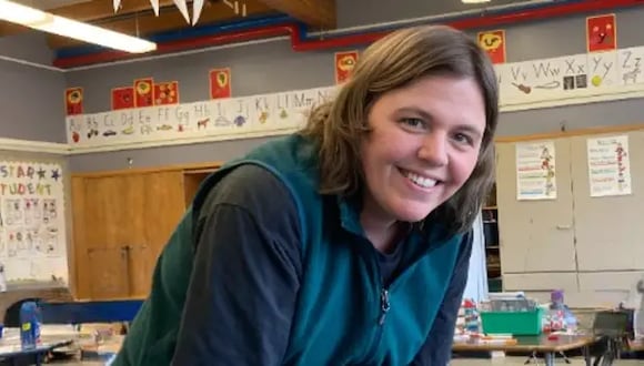 VIRAL | Una joven maestra de Oregon encontró una forma de ganar dinero con su material de clase. (Foto: Becky Powell)