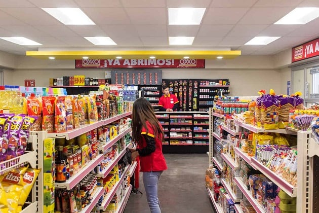 OXXO aguarda abrir este año 15 tiendas en Arequipa, informó Juan Carlos Fajardo, gerente general de OXXO en Perú. (Foto: Difusión)