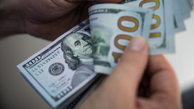 Caída épica del dólar hace subir franco, yen, libra, entre otras divisas