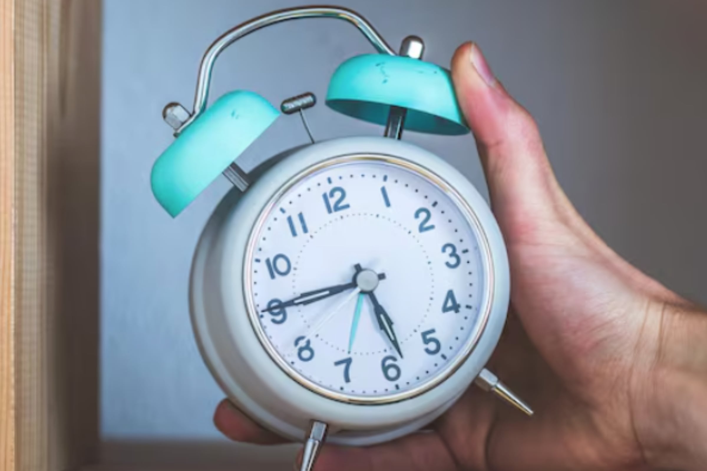 Durante la madrugada de este domingo 8 de marzo, se dará inicio al horario de verano en Estados Unidos. (Crédito: Imagen referencial creada por El Comercio MAG usando la IA de Gemini)