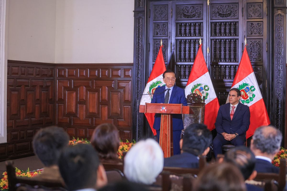 Balcázar indicó que el Ejecutivo presentará un crédito suplementario al Congreso para atender convenios colectivos. Foto: Presidencia.