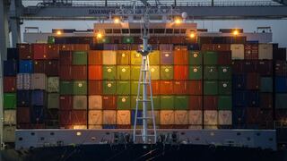 Precios de importaciones estadounidenses caen por primera vez en siete meses