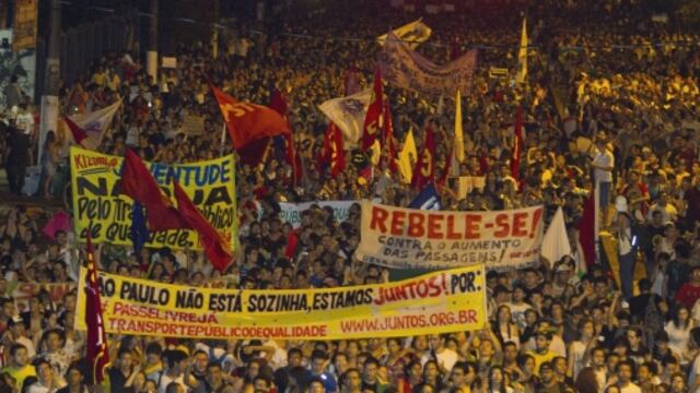 Brasil: Dilma Rousseff elogia protestas en su contra