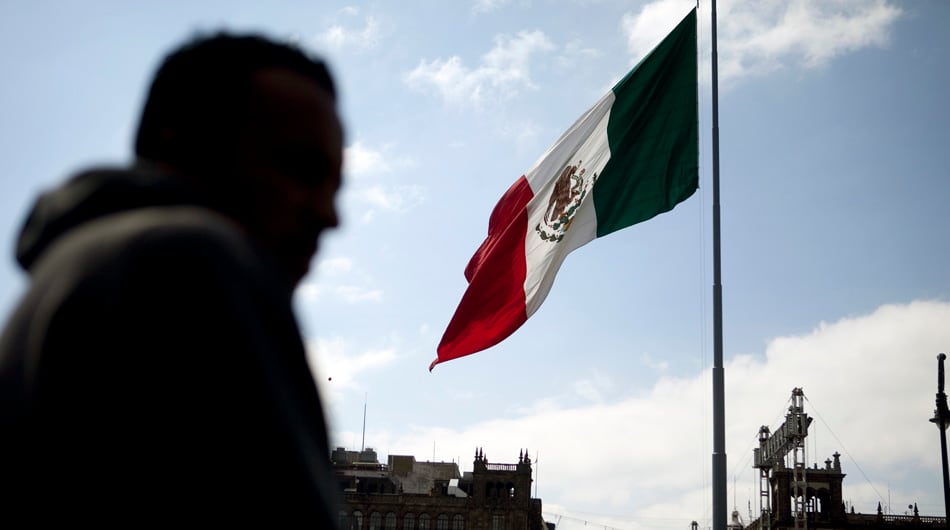 México: su economía está basada en el mercado libre orientado a las exportaciones. Actualmente es la 1° economía más grande de Hispanoamérica y la 2° de América Latina.