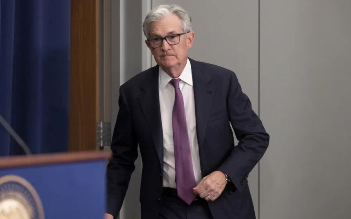 El secretario del Tesoro, Scott Bessent, cuestionó el accionar de la Reserva Federal y evitó confirmar la continuidad de Jerome Powell como presidente del banco central. Foto: EFE/Michael Reynolds.