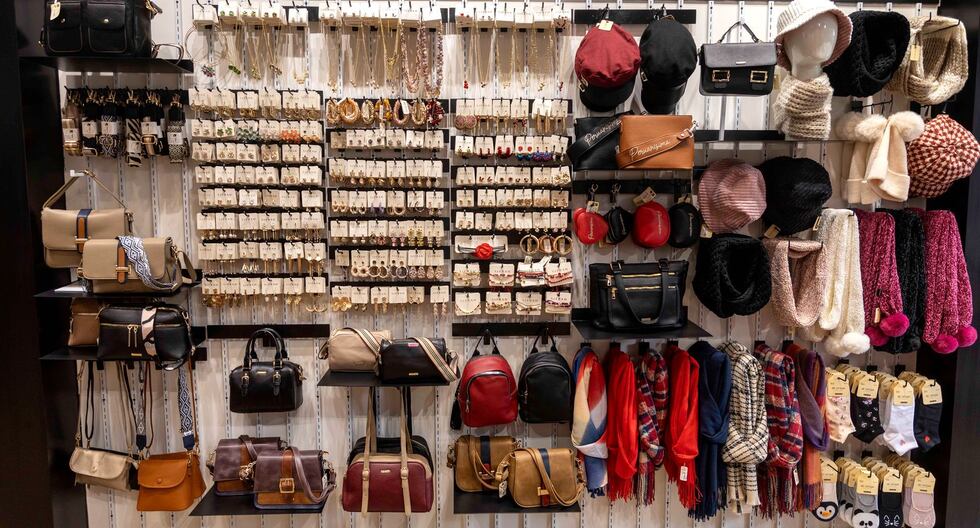Generic women’s boutique accessories and gifts