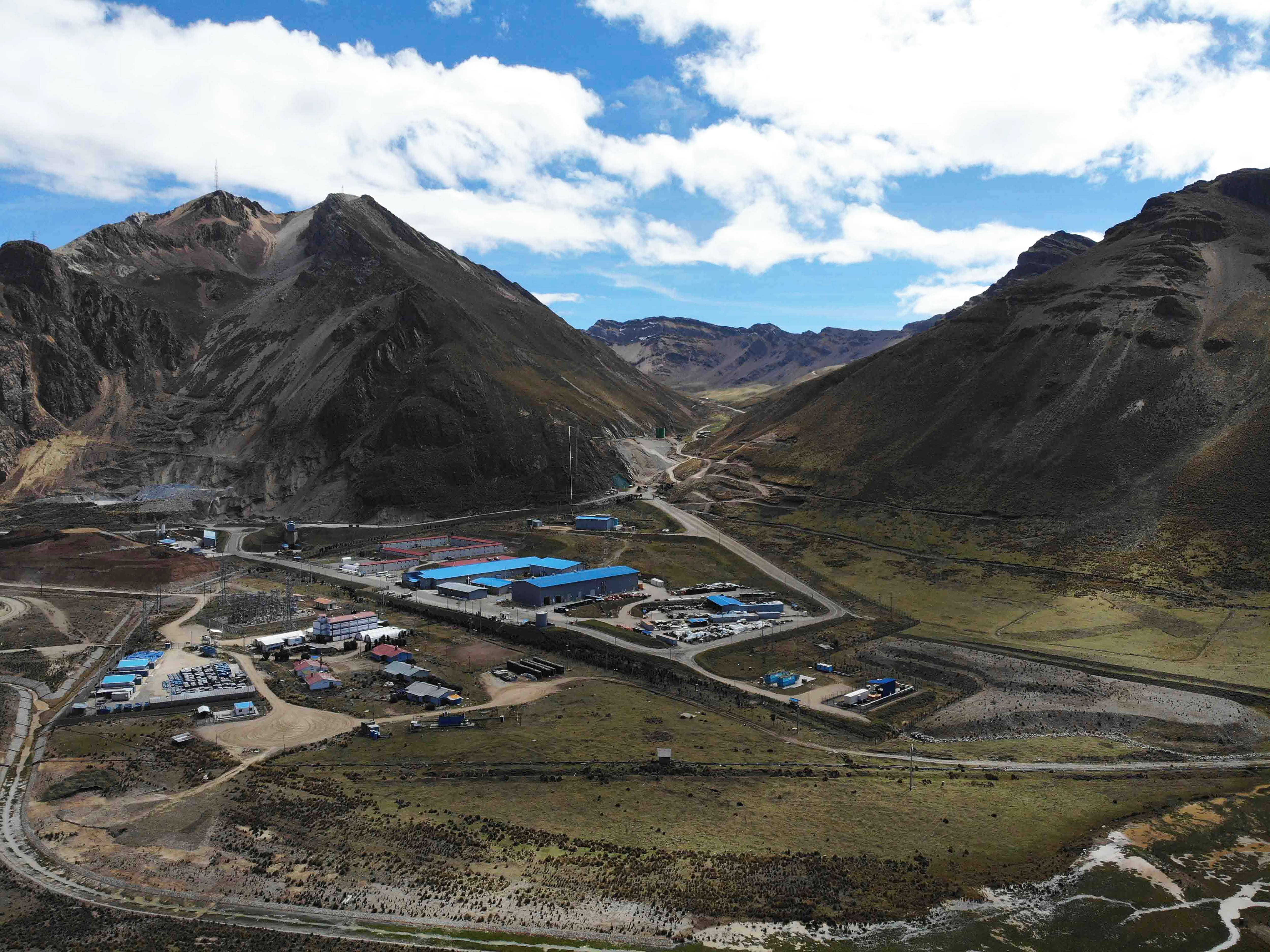 Alpayana opera seis unidades mineras en América Latina, cinco en Perú —Americana, Yauliyacu, Iscaycruz, Morococha y Yauricocha— y una en México (Bolívar), enfocadas en la producción de zinc, plomo, cobre y plata. (Foto. Alpayana)