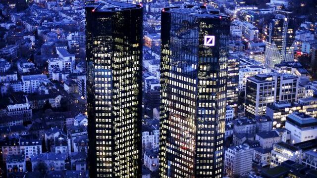 Deutsche Bank comienza plan de despidos de 18.000 trabajadores, apunta a "reinvención"