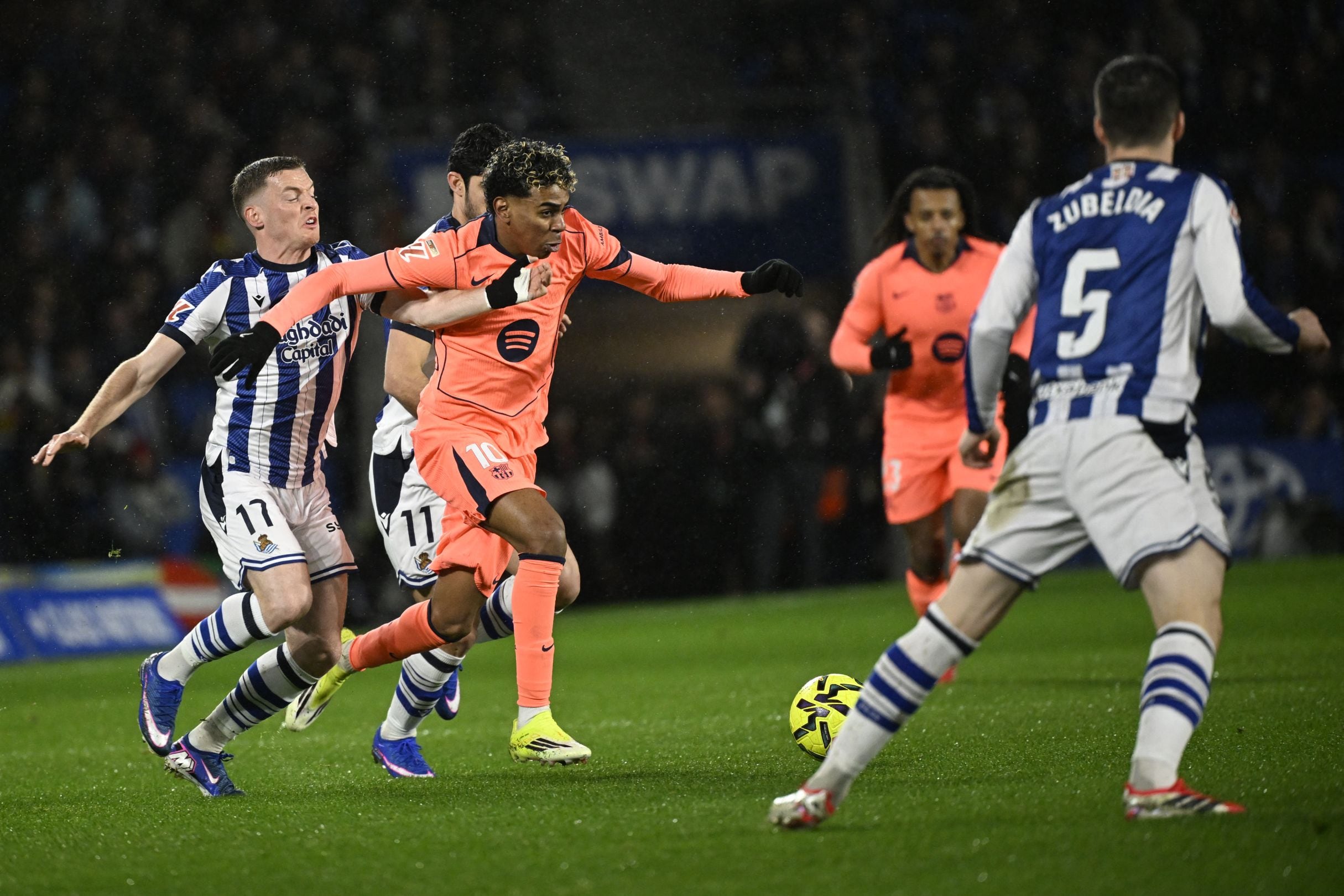 El FC Barcelona no pudo quedarse con la victoria en su último partido correspondiente a LaLiga. (Foto: ANDER GILLENEA / AFP)