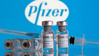 Presidente de Pfizer no excluye vacuna antiCOVID multivariante en otoño boreal