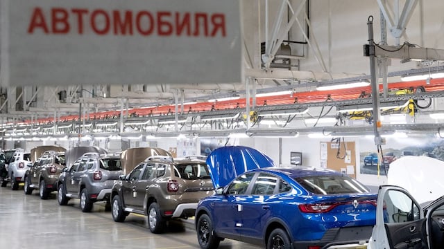 Fábricas rusas de empresa francesa Renault pasan a manos de Moscú