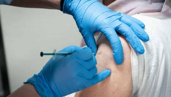 Vacuna contra cáncer de piel podría estar disponible en 2025, dice director ejecutivo de Moderna. (Foto: AFP)