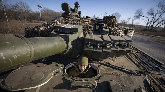 EE.UU. impone sanciones a rusos por adquirir armas norcoreanas para la guerra de Ucrania