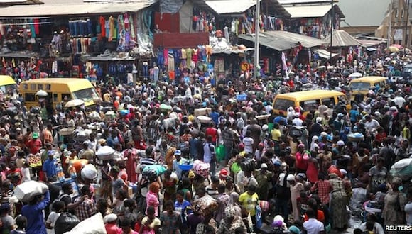 Mercado central de Balogun en Lagos, Nigeria.