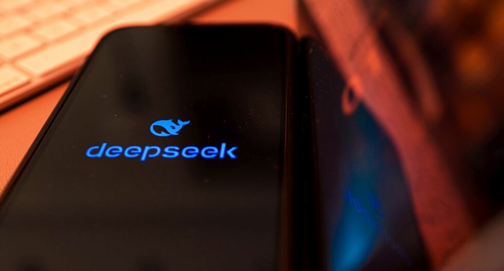 DeepSeek genera inquietud en mercados tras ciberataque que afecta a la IA global