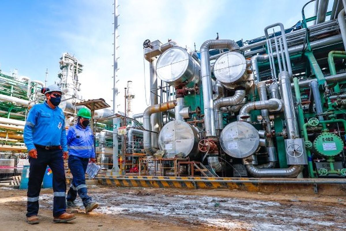 Sindicato de Petroperú considera arbitrario el despido de ex gerente general Rita López