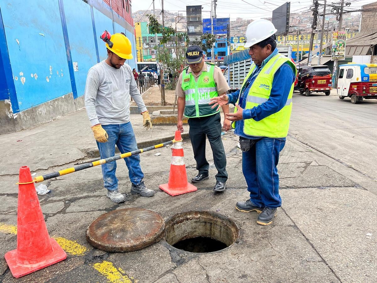 Sedapal realizó labores de supervisión en Mercado Mayorista Nueva Esperanza de VMT. Foto: Sedapal.