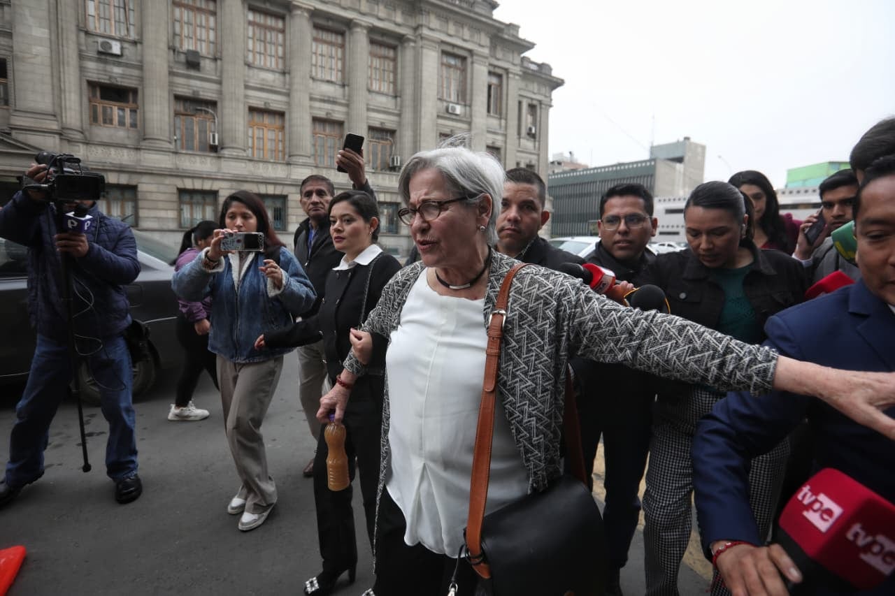 Así fue la llegada de Susana Villarán a la sede del Poder Judicial. Foto: GEC.