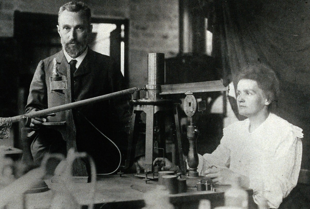 Marie Curie destacó el valor de mantener la curiosidad y concentrarse en aquello que todavía queda por descubrir. | Crédito: Autor desconocido / Dominio Público