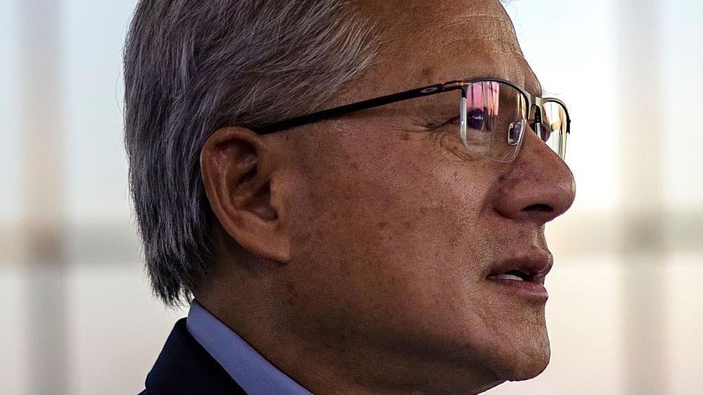 El director ejecutivo de Nvidia, Jensen Huang, se encuentra entre los líderes tecnológicos que la revista Times ha incluido en su portada más importante del año.