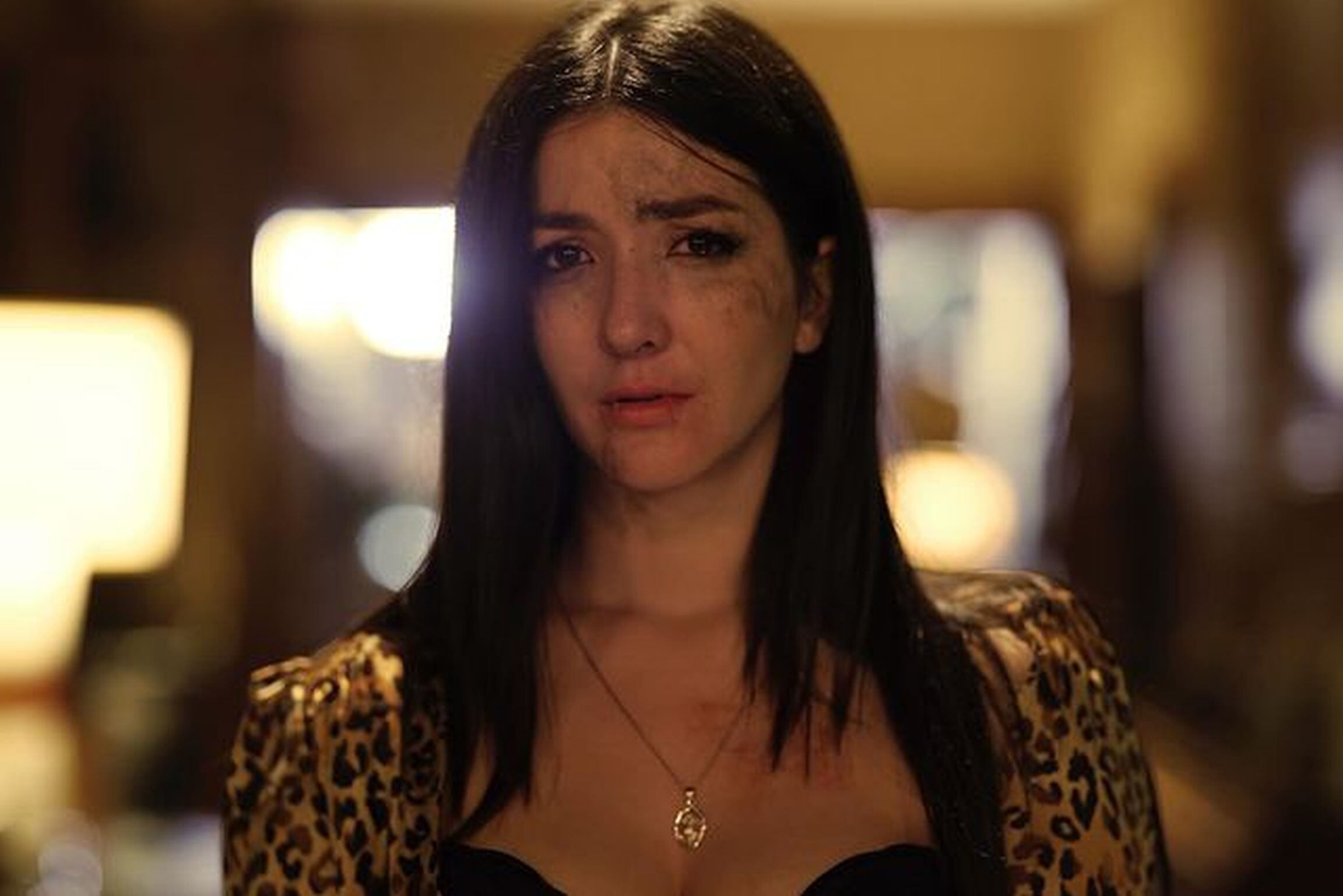 Eréndira Ibarra como Lupita en "Accidente". Su dolor por la muerte de su hijo hace que quiera vengarse (Foto: Netflix)