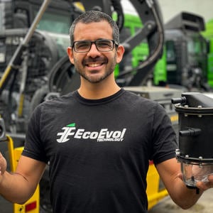 Rodrigo Coquis, un ingeniero visionario cuya empresa GreenTech Innovations.