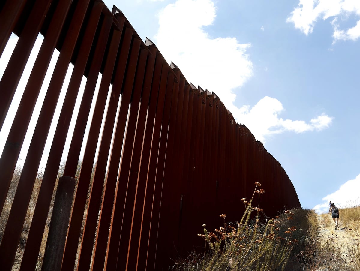 El Gobierno de Trump pidió levantar una orden judicial que frena obras por US$1,700 millones en la frontera con México, en una zona de Texas que incluye el parque nacional Big Bend.(Foto: EFE)