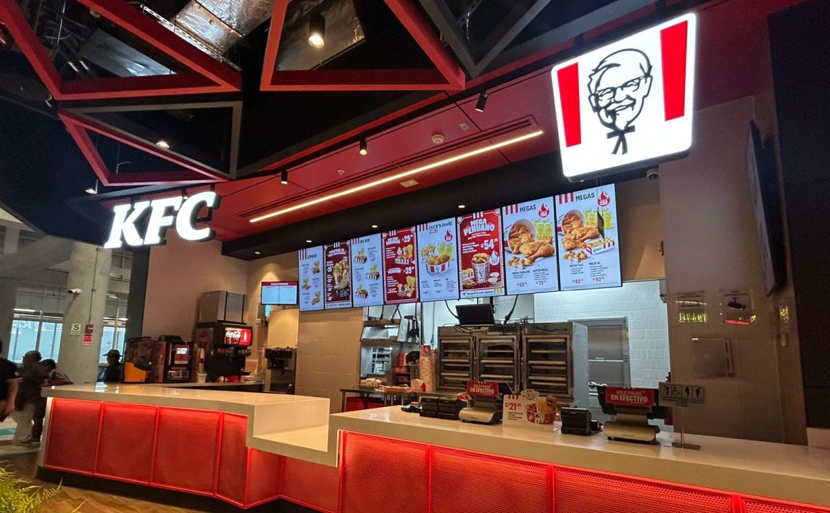 25 de mayo del 2011. Hace 15 años. KFC llegará por primera vez a la Plaza de Armas del Cusco.