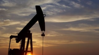 Nueva alza de precios de combustibles: así subió el diésel para autos e industrias