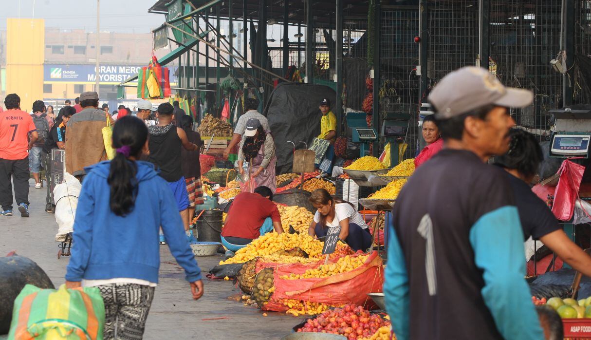 Chirinos indicó que el día de mañana, jueves 3 de agosto, el centro de abastos va a funcionar con normalidad. (GEC)