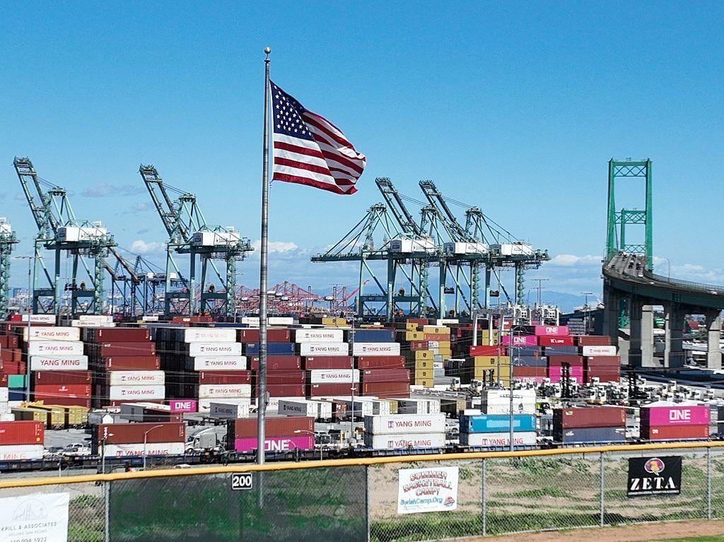 Según el Departamento de Comercio, la brecha total entre exportaciones e importaciones se ubicó en poco más de US$ 901,000 millones. Foto: AP