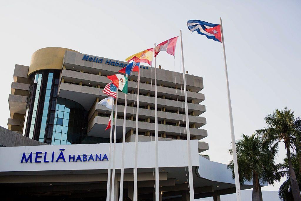 La cadena española Meliá cesó operaciones en 15 de sus 34 hoteles en Cuba.