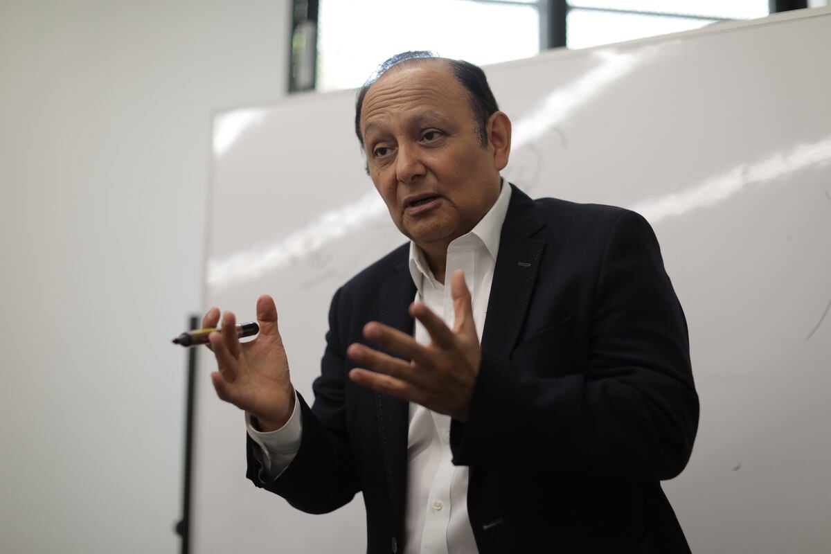 Walter Gutiérrez advirtió que Dina Boluarte se está acercando a las actitudes de Pedro Castillo. (Foto: Anthony Niño de Guzmán / GEC)