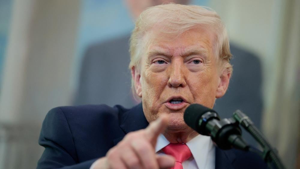 Donald Trump ha mantenido a todos en vilo sobre cuál será su próximo paso con respecto a Irán. Foto: Reuters.