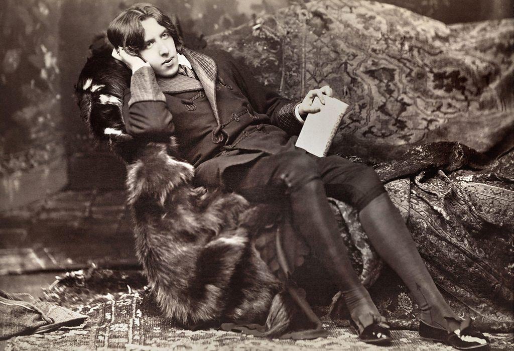 Oscar Wilde recuerda que una vida plena requiere algo más que dejar pasar los días. | Crédito: Napoleon Sarony (1821–1896)