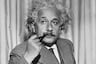 Albert Einstein, físico: “Aprende del ayer, vive el hoy, ten esperanza en el mañana. Lo importante es no dejar de cuestionar”