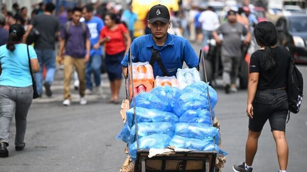 Según el Índice de GINI, El Salvador tiene una de las más bajas desigualdades de ingresos de Latinoamérica.