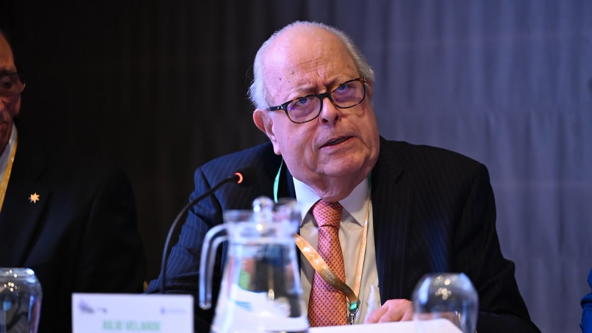 Ejecutivo ratifica a Julio Velarde como presidente del BCRP
