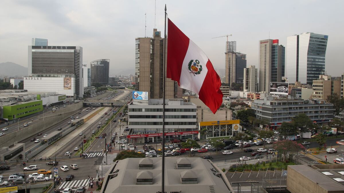 Economía de Perú creció más de 3% a junio, ¿podrá “repetir el plato” en segundo semestre?