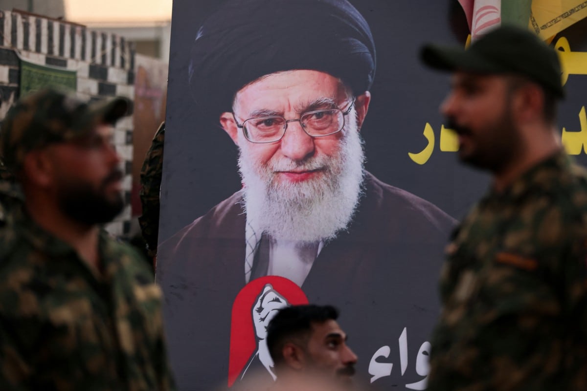 Nuevo líder supremo de Irán promete vengar la muerte de Alí Jamenei tras ataques de Israel y EE.UU. Foto: AHMAD AL-RUBAYE / AFP.