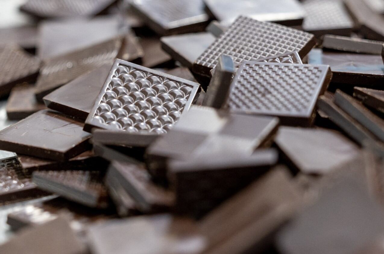 Las exportaciones fueron despachadas en barras, tabletas y con rellenos.