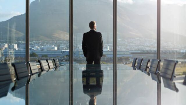 La soledad en la cima de los CEO: cómo tener éxito cuando eres el máximo responsable