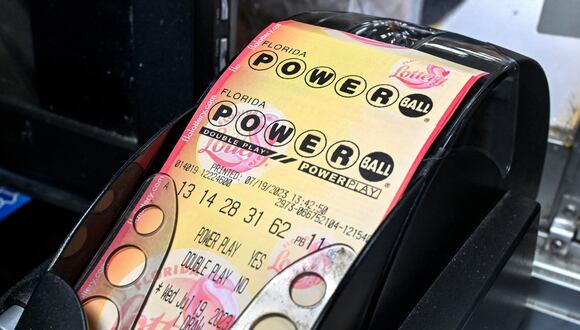 El jugador del Powerball se llevó 50,000 dólares y estuvo a una sola bolilla de llevarse el jackpot de 203,000,000 (Foto: AFP)