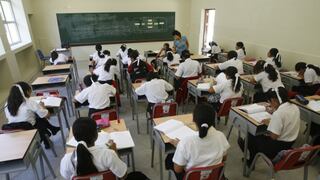 Pronto sus hijos podrían estudiar de pie en la escuela