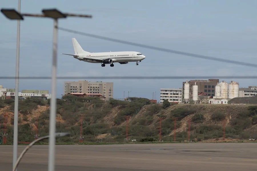 Los aranceles de Estados Unidos hicieron que la industria de carga aérea superara sus proyecciones, aunque se normalizaría en 2026. (Imagen: EFE)